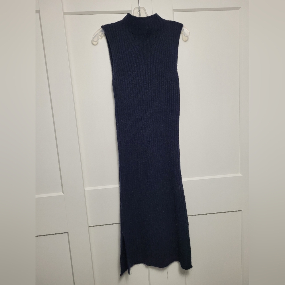 Navy Blue Knit Sleeveless Tunic Dress